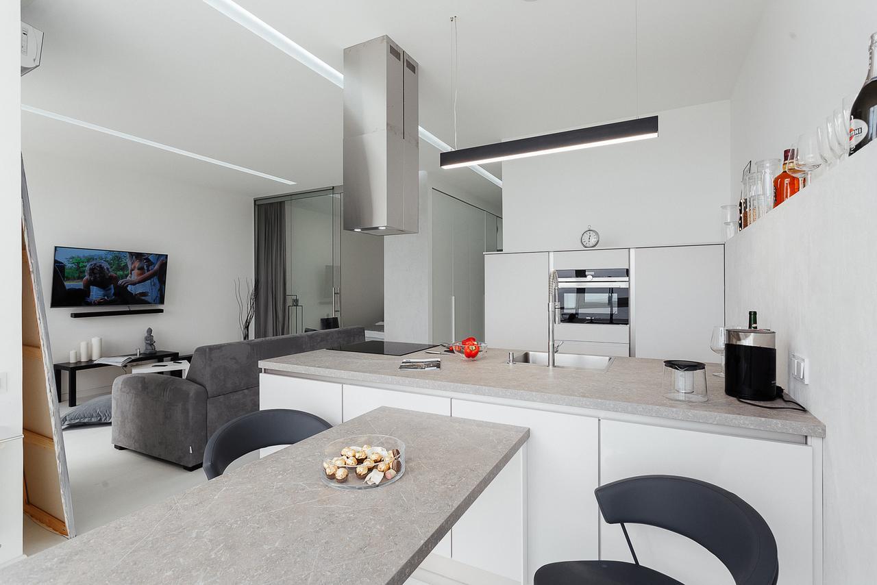 Sea&Sky Arcadia Apartment Odessa Eksteriør billede